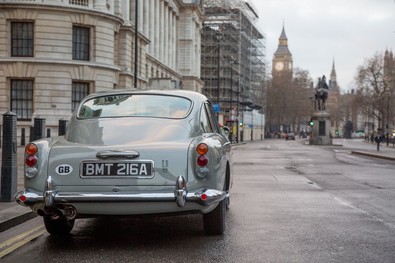 Poczuj się jak James Bond. Aston Martin przywróci do życia DB5