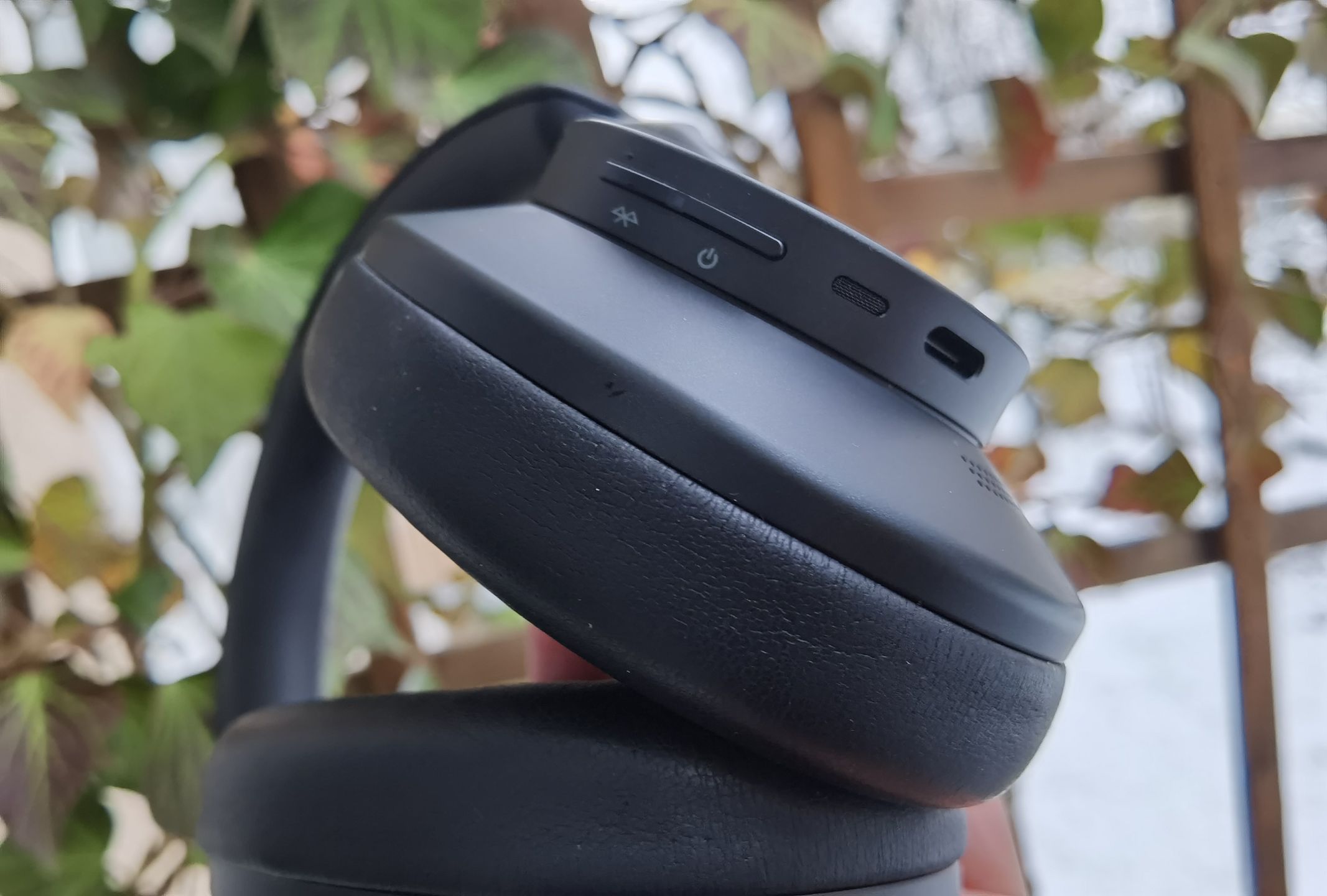 Wizualny minimalizm vs wysoka cena. Testujemy Huawei FreeBuds Studio 2