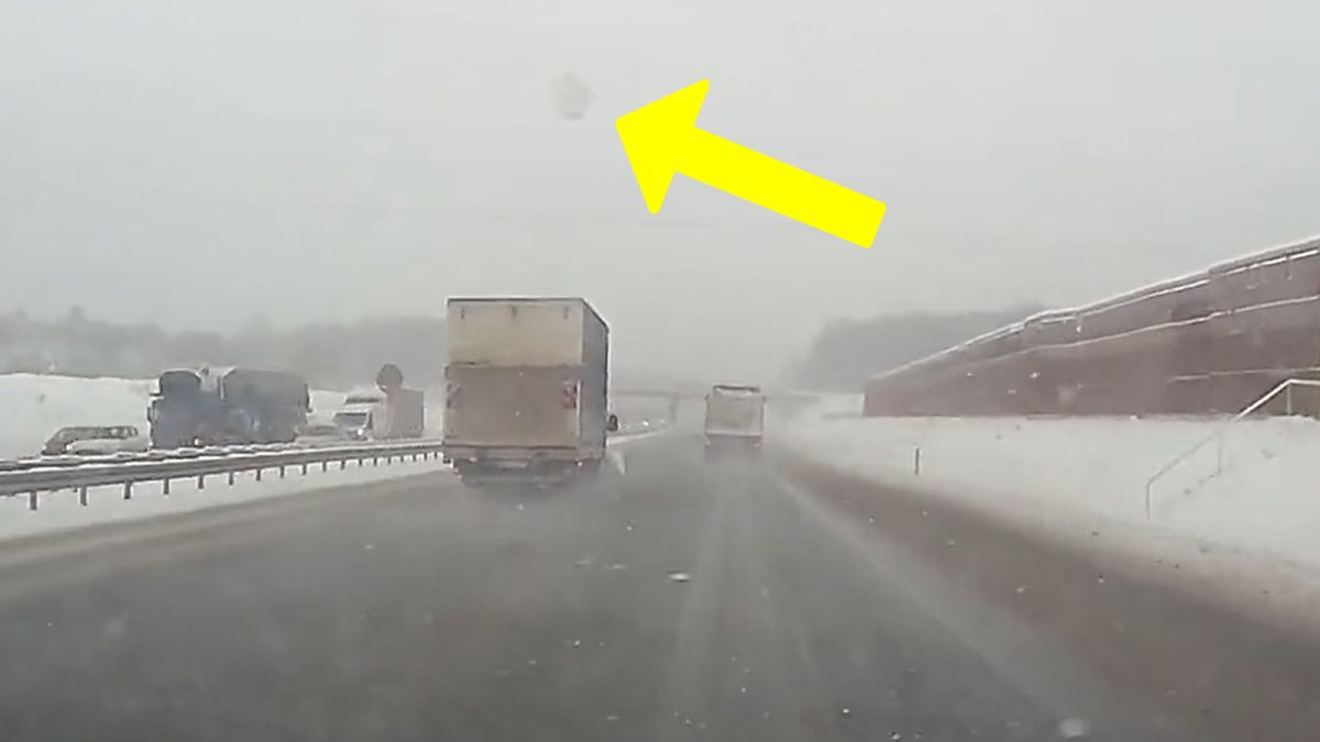 Widzicie? Uwaga na drogach! Każdy kierowca powinien zobaczyć to nagranie