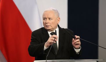 Kaczyński nie wierzy, że istnieją niezależne media. Nie potrafi z nimi rozmawiać [OPINIA]