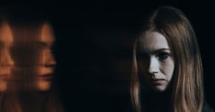 Rozdwojenie jaźni (osobowość wieloraka, mnoga) - czym jest, rozpoznanie i leczenie