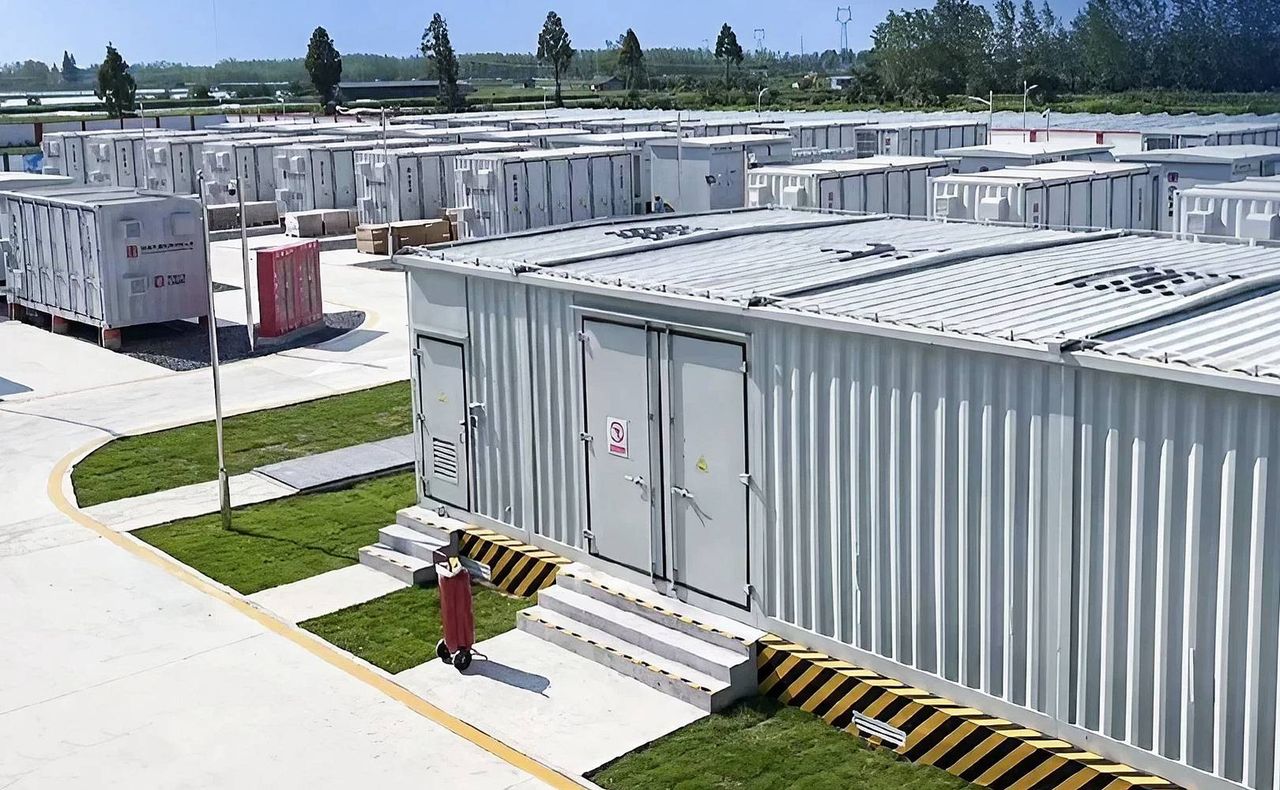 Sineng Electric debuts the world’s most extensive sodium-ion energy storage system