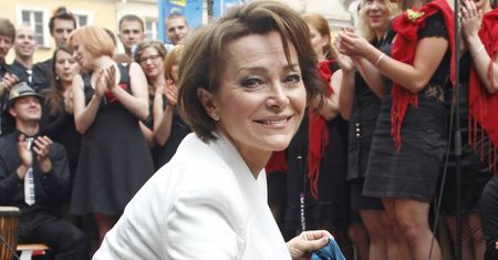 Zmarła po walce z glejakiem. Kwiaty i pamiątki znikają z jej grobu