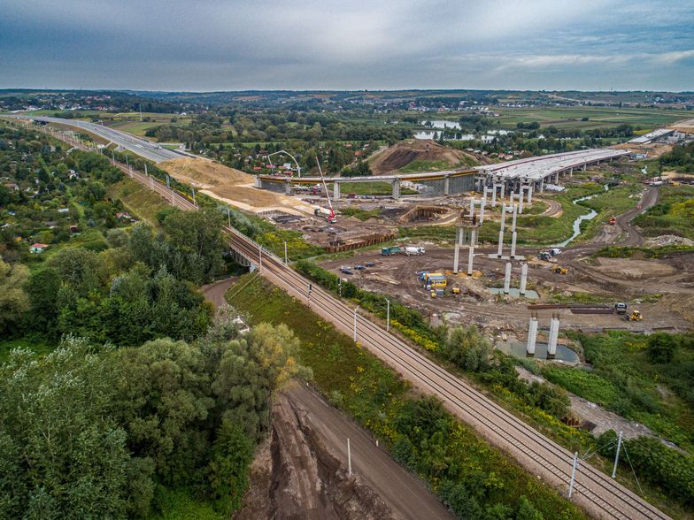 Drogowcy chcą, by GDDKiA zamknęła drzwi firmom z Azji. Resort zrobił pierwszy krok