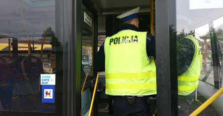 Dąbrowa Górnicza. Pijany kierowca autobusu potrącił kobietę. Wydmuchał 3 promile