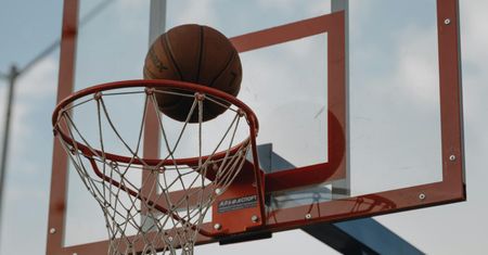 Tragiczny finał meczu w USA. Nie żyje 20-letni koszykarz