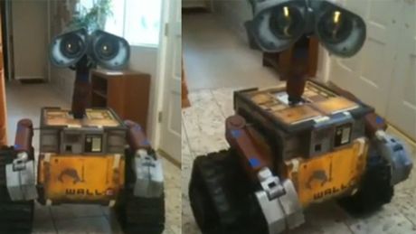 Zbudował prawdziwego WALL-E!