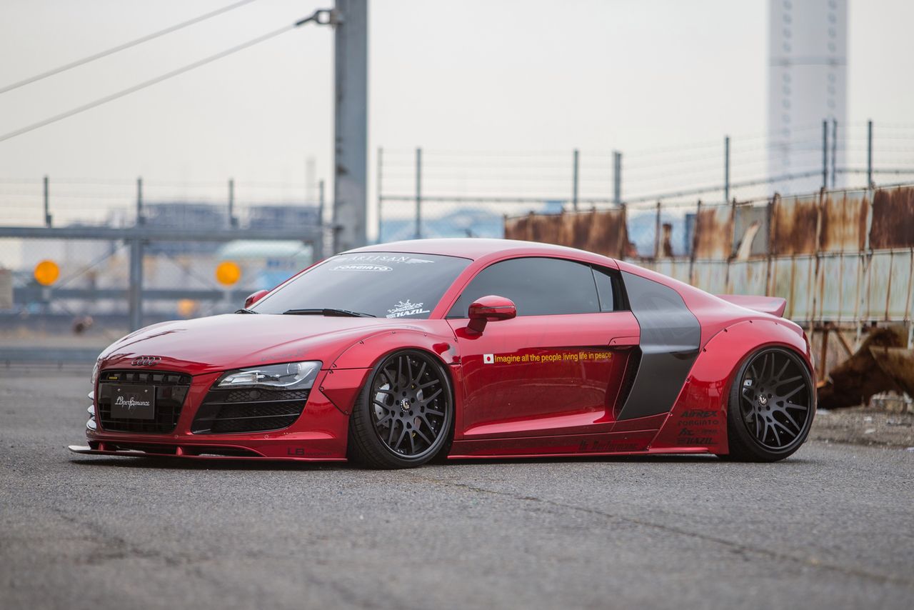 Audi R8 z pakietem Liberty Walk