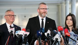 Dwóch posłów opuszcza klub parlamentarny Konfederacji. To ludzie Grzegorza Brauna