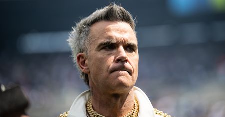 Robbie Williams zdruzgotany. "Nie wie już, kim jestem"