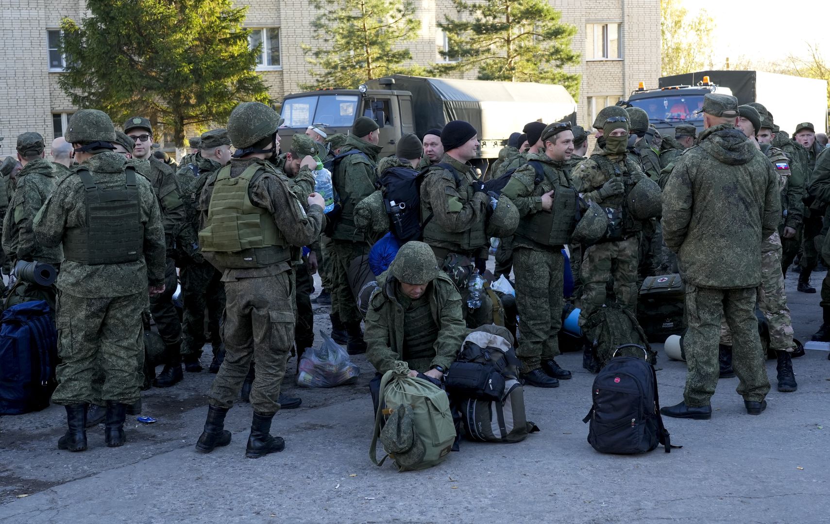 MOSCOW, RUSSIA - OCTOBER 10: Russian citizens drafted during the partial mobilization are seen being dispatched to combat coordination areas after a military call-up for the Russia-Ukraine war in Moscow, Russia on October 10, 2022. (Photo by Stringer/Anadolu Agency via Getty Images)