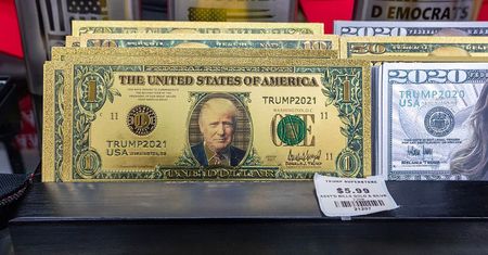 Ruch na walutach. Tak reagują na nocne orędzie Trumpa