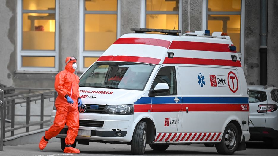 Ratowniczka służby zdrowia spędziła 12 godzin w karetce