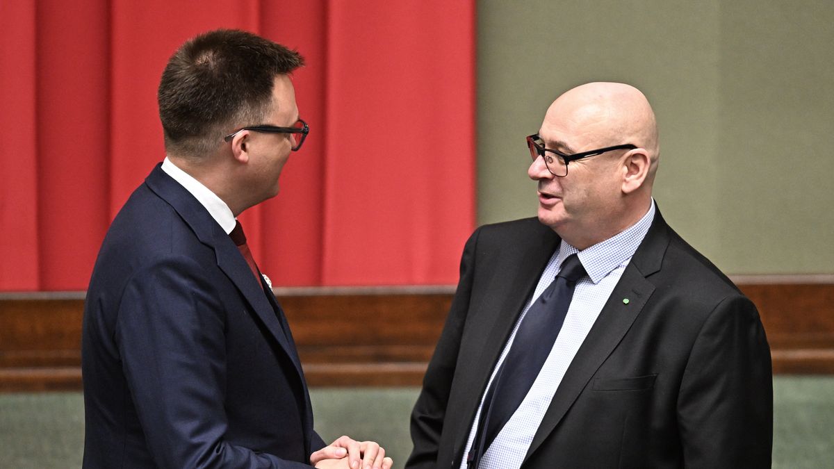 Szymon Ho�ownia, Piotr Zgorzelski
Warszawa, 20.12.2023. Marsza�ek Sejmu Szymon Ho�ownia (L) i wicemarsza�ek Piotr Zgorzelski (P) na sali obrad Sejmu w Warszawie, 20 bm. Sejm zajmuje si� m.in. rz�dowym projektem nowelizacji ustawy o funkcjonowaniu g�rnictwa w�gla kamiennego oraz projektem uchwa�y ws. KRS. (jm) PAP/Radek Pietruszka
Radek Pietruszka
X kadencja, 10, 10., Dziesi�ta, kadencji, Obrady, Polityka, Posiedzenie Sejmu, sala obrad, Sala plenarna posiedze� obrad, sejm, Sejm RP, sejmu