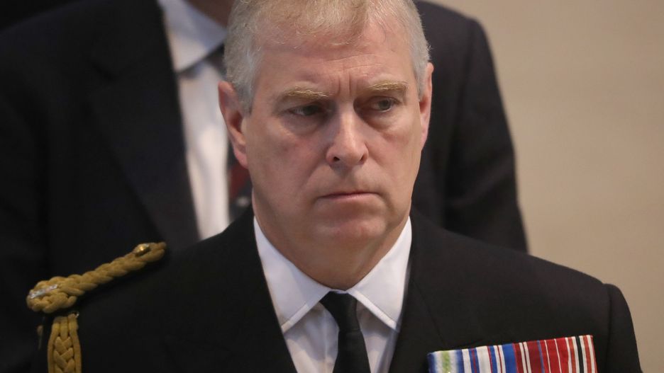 Książę Andrzej został wycofany z oficjalnych obchodów 70-lecia panowania królowej Elżbiety II