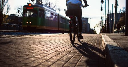 Na widok strażnika miejskiego spadł z roweru. Był pijany w sztok