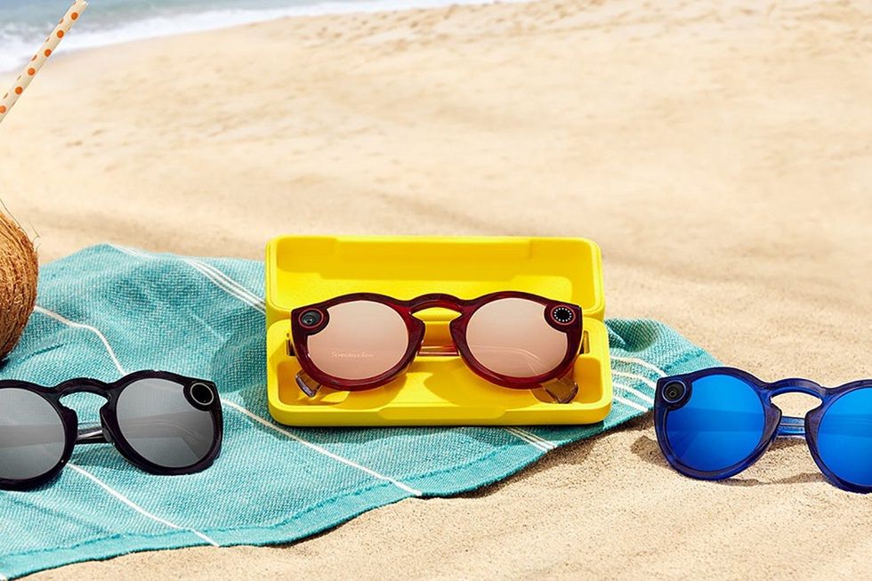 Pierwsze okulary były brzydkie i nieudane. Teraz Snapchat wprowadza drugą generację