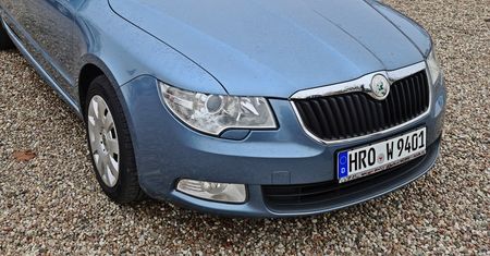 "Można wracać na kołach" - z nielegalnymi tablicami i niedopuszczeniem do ruchu