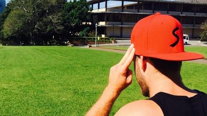 Snaptrax - czapka nowoczesnego DJ’a. Posłuchasz muzyki i porozmawiasz przez telefon! 1