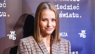 Agata Rubik wdzięczy się na ściance i odsłania płaski brzuch w stylowej kreacji (ZDJĘCIA)