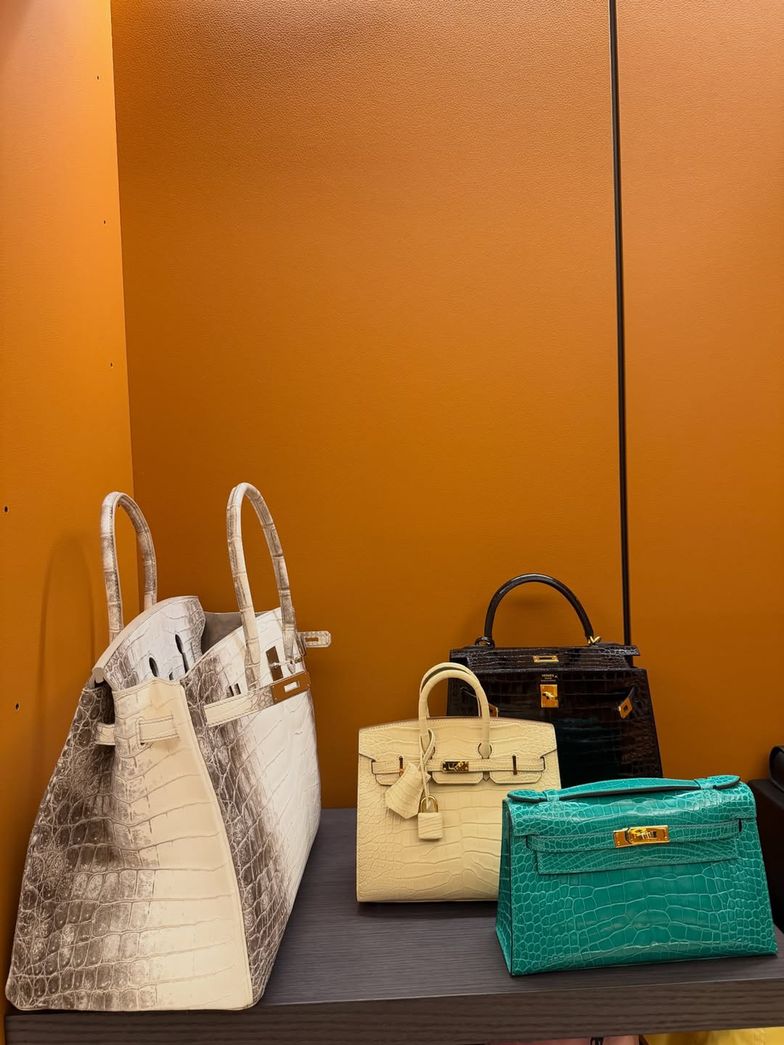 Georgina Rodriguez prezentuje torebki