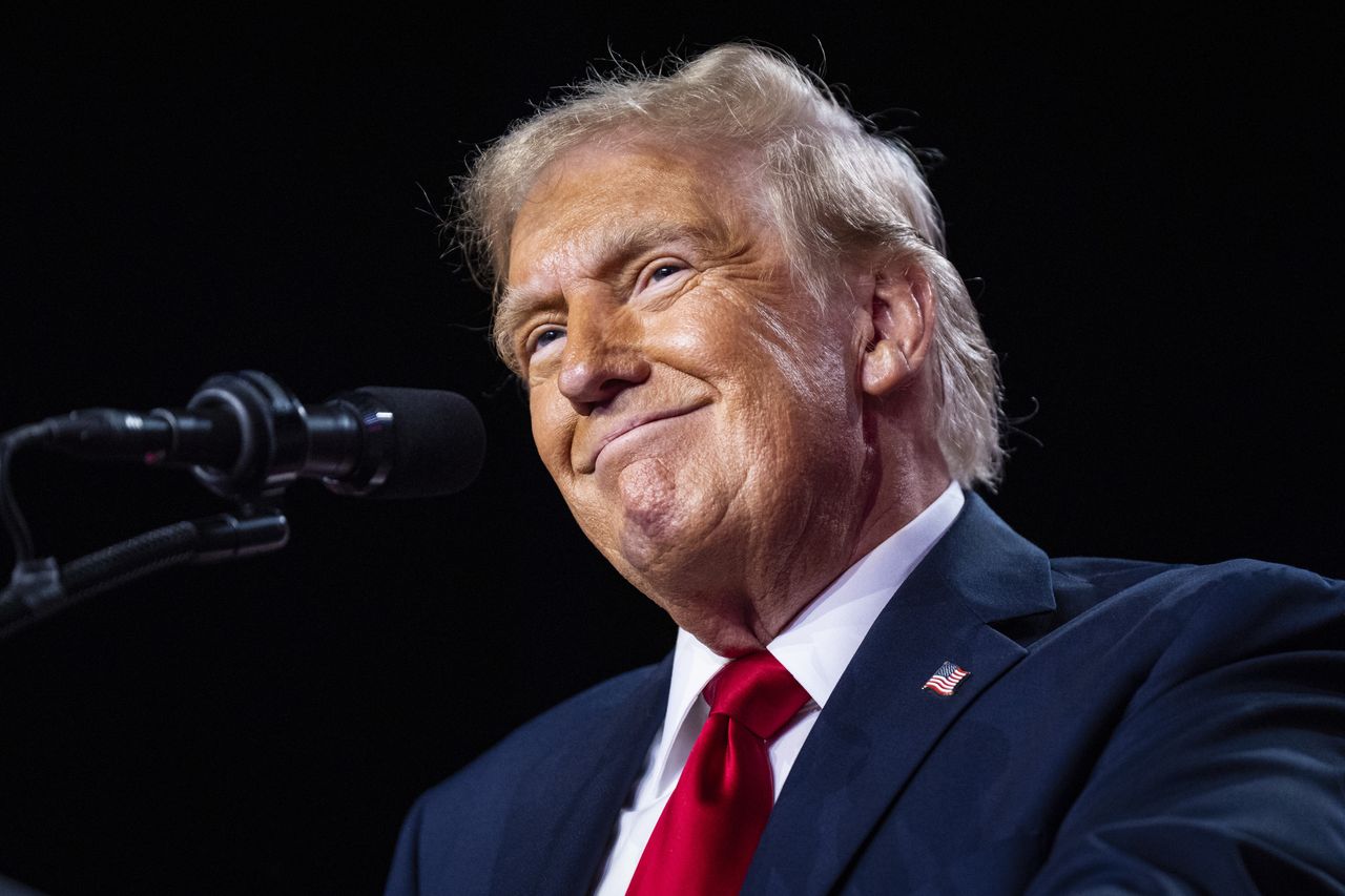 Trump team weighs military options against Iran's nuclear threat