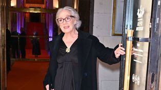 Czas się dla niej zatrzymał. 88-letnia Maja Komorowska zachwyciła na premierze "Lalki". Co za poczucie stylu!