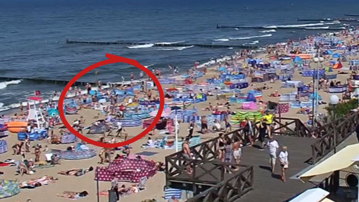 Kamera pokazała plażę w Mielnie. Turystów nie brakuje