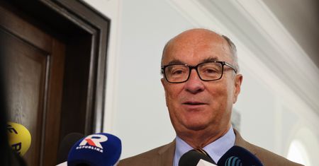 Ruch Nawrockiego ws. kryptowalut. Marszałek komentuje