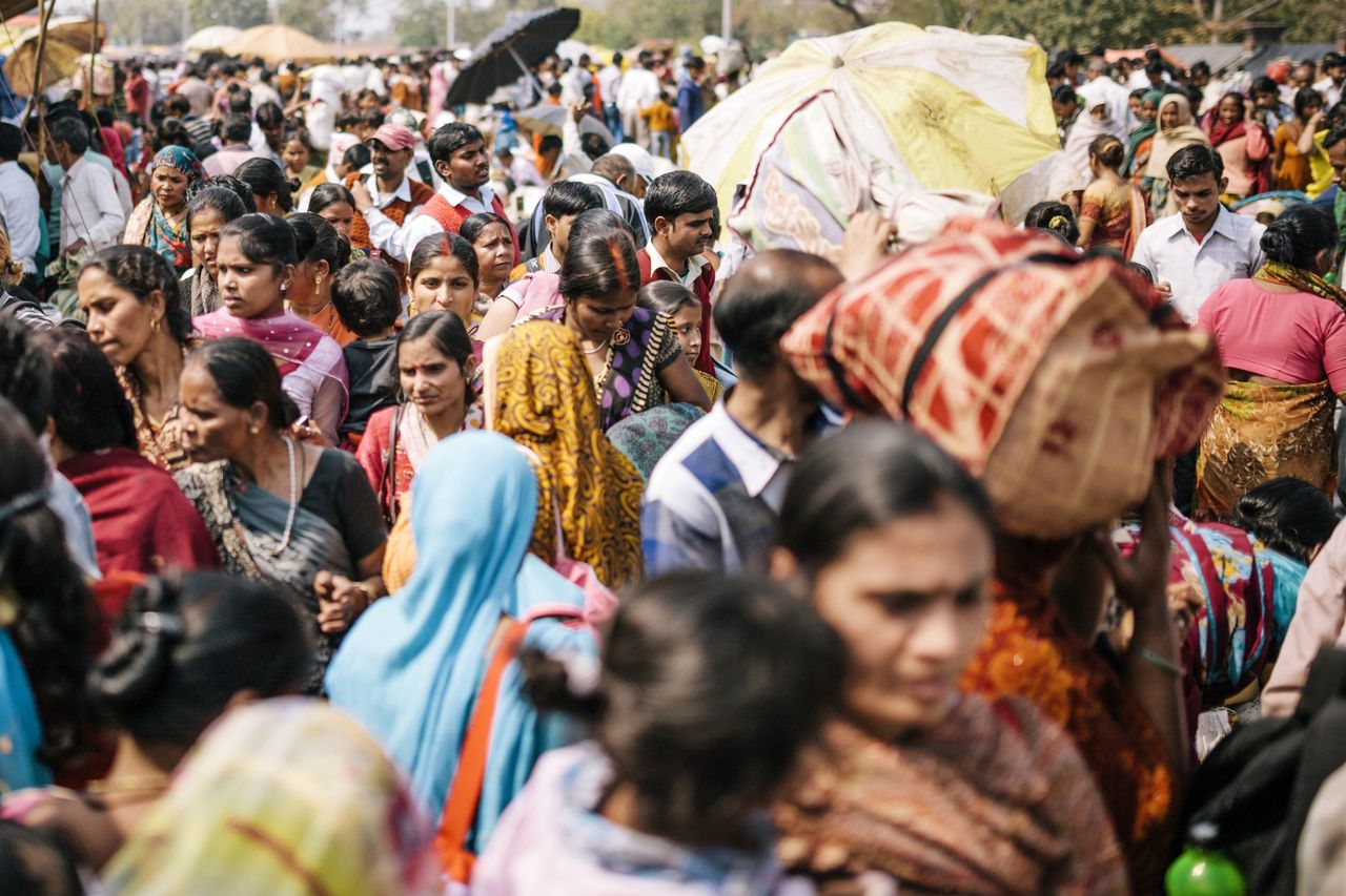 Record deaths in India as heatwave pushes temperatures to 53°C