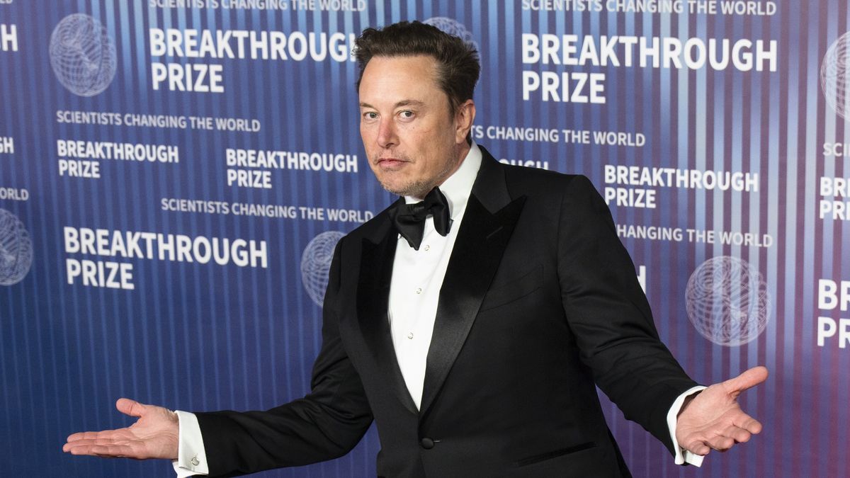 LOS ANGELES, CALIFORNIA - APRIL 13: Elon Musk arrives at the 10th Annual Breakthrough Prize Ceremony at Academy Museum of Motion Pictures on April 13, 2024 in Los Angeles, California. (Photo by Craig T Fruchtman/Getty Images)