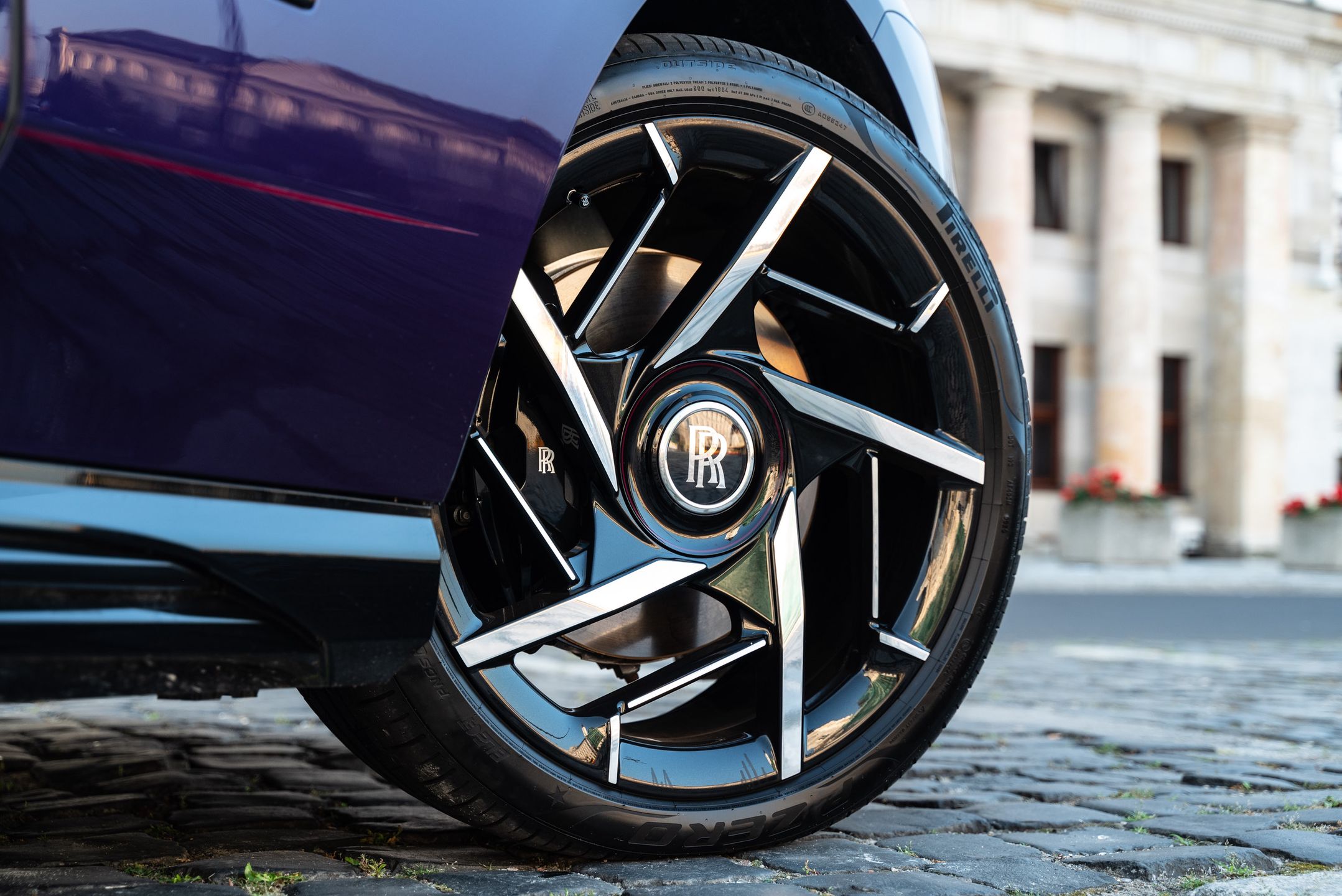 Rolls-Royce Spectre Black Badge