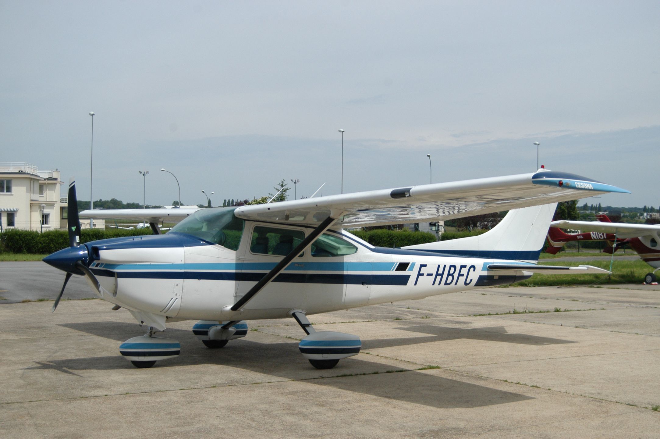 Cessna 182