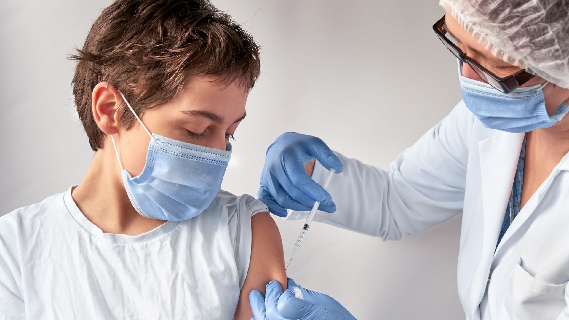 szczepienie szczepienia szczepionka koronawirus pfizer johnson moderna astrazeneca