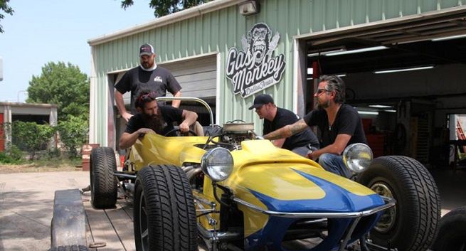 „Auto-reaktywacja”, „Fani czterech kółek” i „poTURBOwani” w Discovery Channel