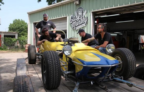 „Auto-reaktywacja”, „Fani czterech kółek” i „poTURBOwani” w Discovery Channel