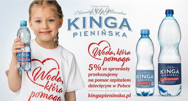 Kinga Pienińska z kampanią charytatywną „Woda, która pomaga", w spotach Anna i Robert Lewandowscy (wideo)