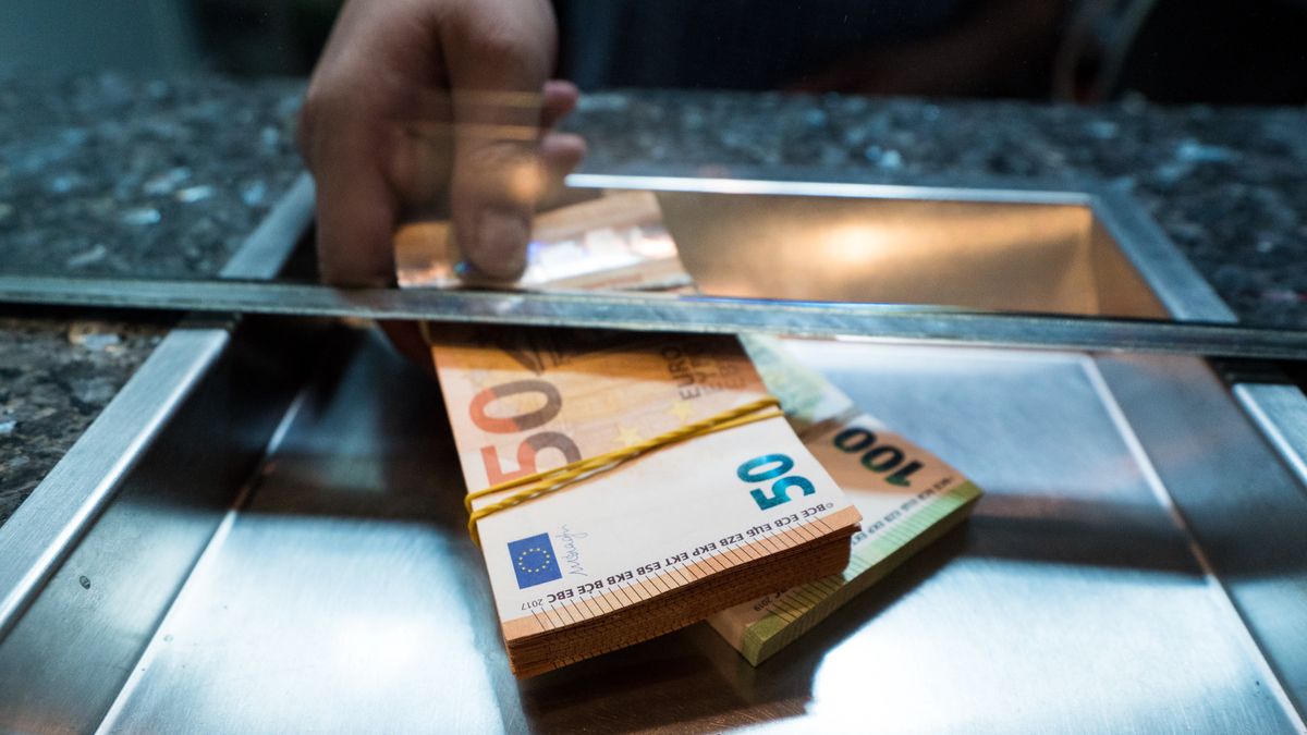 euro pieniądze waluta waluty gotówka