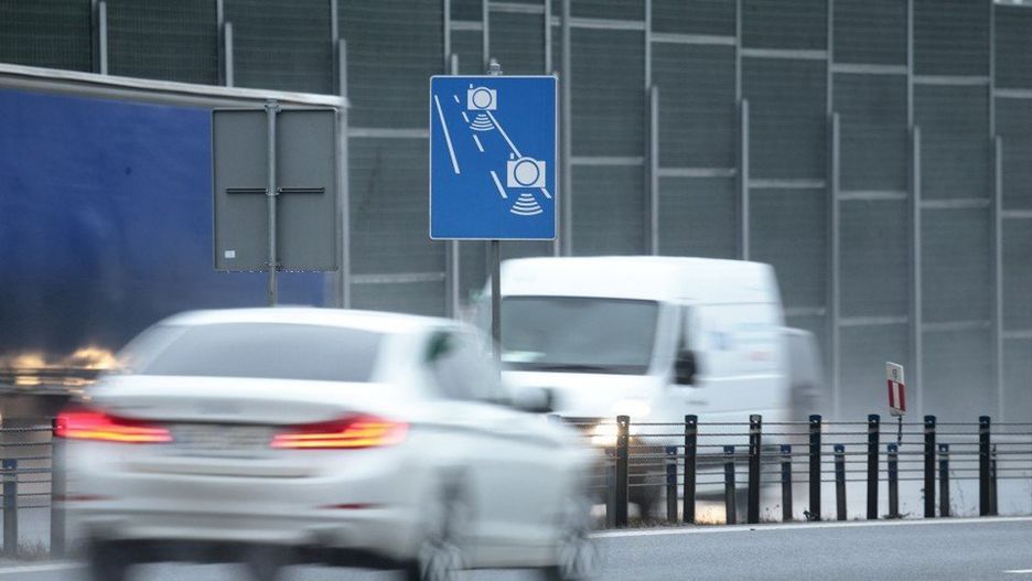 Nowy odcinkowy pomiar prędkości na drodze ekspresowej pod Łodzią. Oto aktualna lista