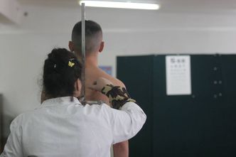 Kwalifikacja wojskowa 2023. Te choroby wykluczają z powołania do armii