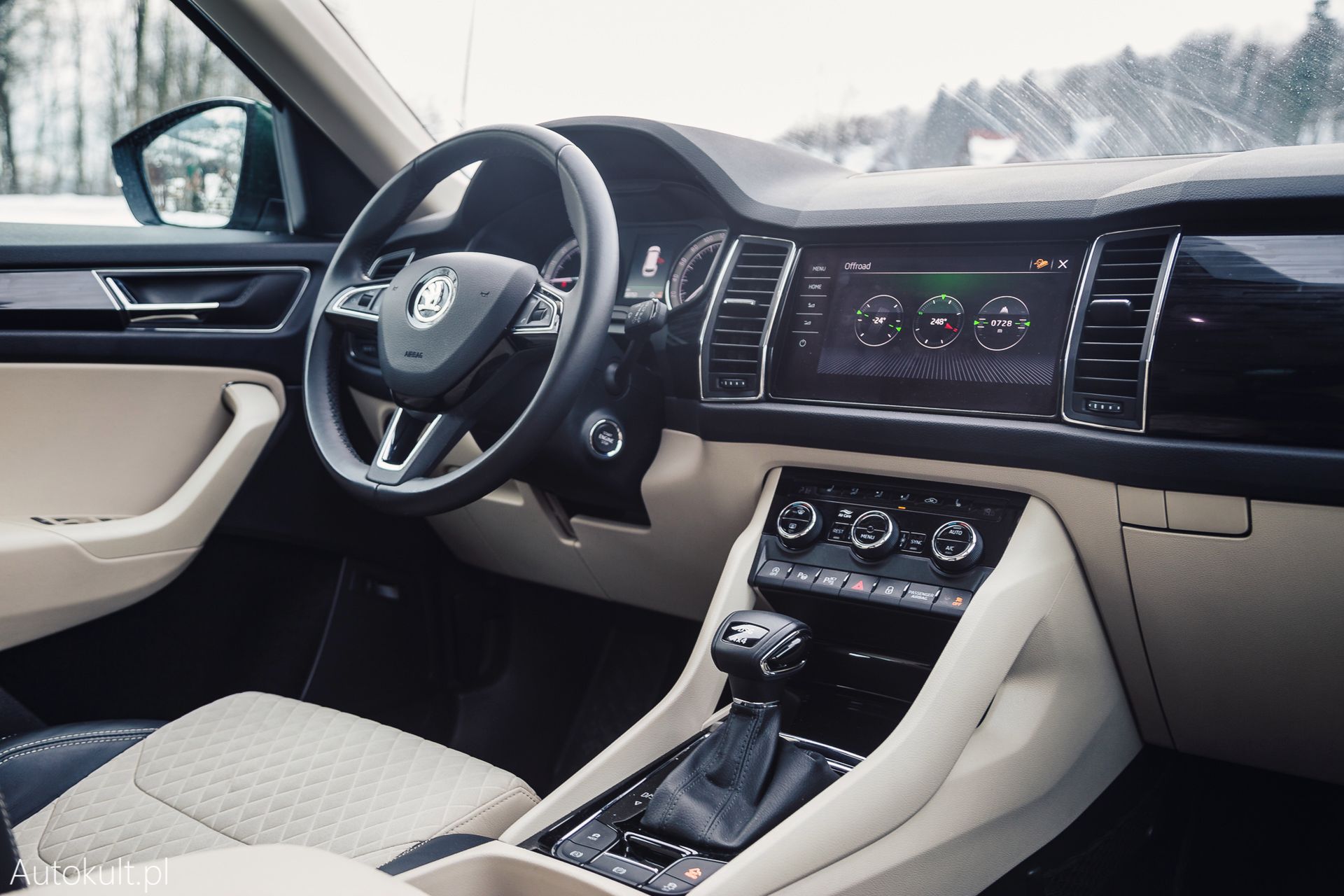 Odmianę Kodiaq Style wyróżnia elegancka, jasna, pikowana tapicerka