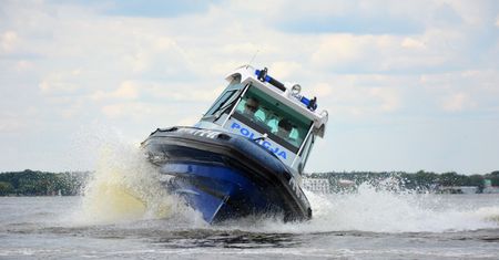 35-latek spadł z rowerka prosto do wody. Poszukiwano go przez dwa dni