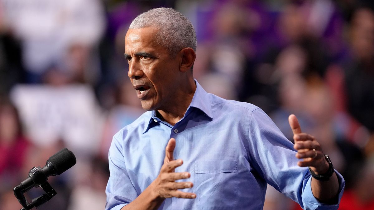Former President Barack Obama during a campaign event for Representative Mikie Sherrill, Democratic gubernatorial candidate for New Jersey, not pictured, in Newark, New Jersey, US, on Saturday, Nov. 1, 2025. In both the Virginia and New Jersey's governor's races, Democrats are fielding a pair of veteran Washington lawmakers with center-left voting records and national security backgrounds, whose campaigns have centered on the economy while hoping to court a potential Trump backlash. Photographer: Adam Gray/Bloomberg via Getty Images