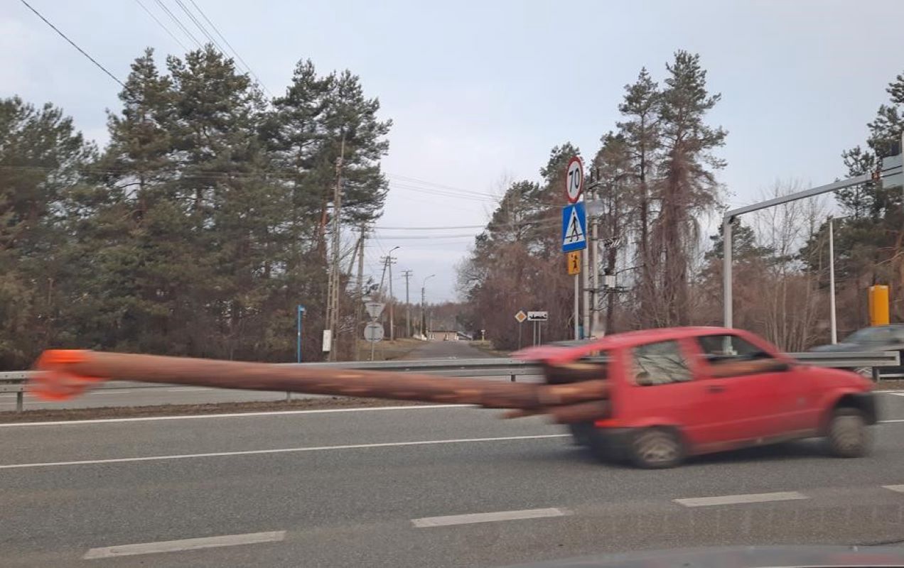 Zdjęcia i wideo lotem błyskawicy obiegły sieć 