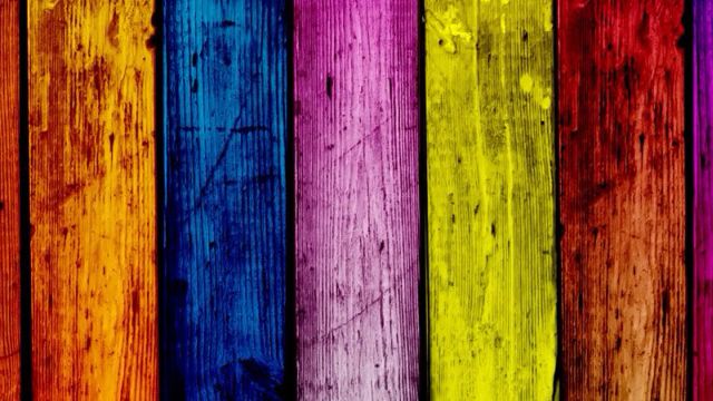 FlashLock - włączanie latarki w iPhonie 4 bezpośrednio z lock screena 1