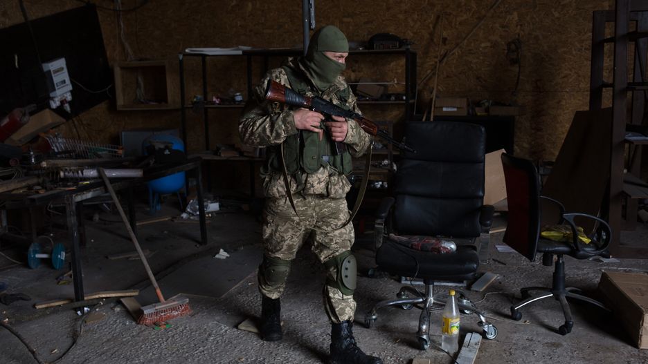 Wojna w Ukrainie codziennie przynosi nowe potworności, SBU gromadzi  dowody przeciwko okupantowi (Photo by Anastasia Vlasova/Getty Images)