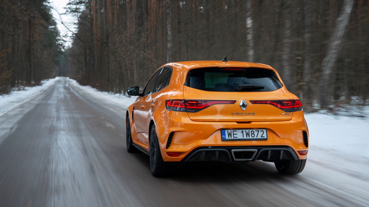 Test: Renault Megane R.S. po liftingu - Francuzi wciąż udowadniają, że potrafią robić emocjonujące hot-hatche