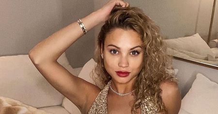 Najseksowniejsza w Cannes. Blondynka w czerwieni zrobiła furorę