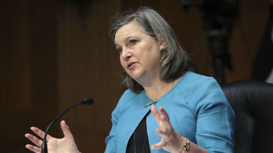 Victoria Nuland, podsekretarz stanu w Departamencie Stanu USA poinformowała, że Stany Zjednoczone nie mogą bronić Ukrainy przy użyciu systemu obrony powietrznej Żelazna Kopuła. Jak podaje agencja Interfax-Ukraina, rozważane są jednak inne możliwości wsparcia zbrojnego.