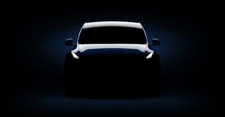 Tesla w zapowiedzi Modelu Y ukryła wiadomość